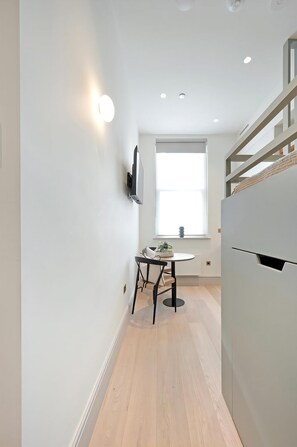 Exterior - The Loft at Bramham Gardens (London)