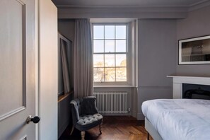 Exterior - The Cleveland Arms III (London)