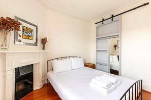 Exterior - 2-bed Charm Near Battersea Park (London)