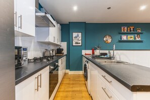 Exterior - Stylish Deptford Flat With Private Terrace (London)