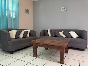 Departamento, 1 habitación, para fumadores, balcón | Sala de estar