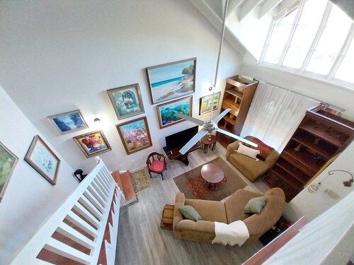 Elegant, Quiet & Cozy Kingston Home