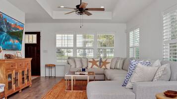 House, Berbilang Katil (Dub's Beach Retreat) | Ruang tamu