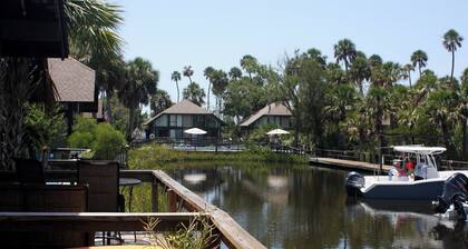 Most unique unit at Sawgrass Landing
1-bedroom waterfront condo in Crystal River