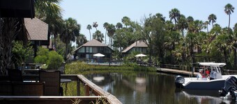 Most unique unit at Sawgrass Landing
1-bedroom waterfront condo in Crystal River