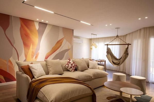 Apartment, City View | Living area
