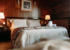 4 Schlafzimmer, Bügeleisen/Bügelbrett, WLAN, Bettwäsche