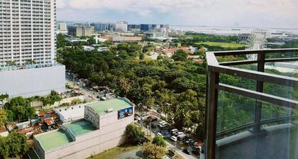 Room-1 BR Vacation Rentals in Pasay, Vie