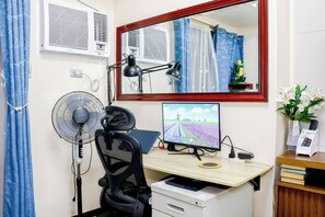 Room, 1 Bedroom, Balcony, Ocean View | Interior