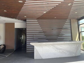 Room, 1 Bedroom, Balcony, Ocean View | Lobi