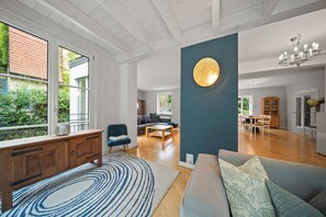 Smart TV, table football, ping pong, books