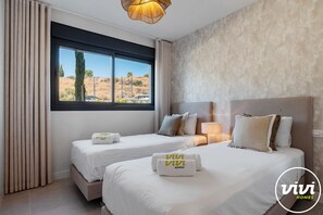 2 bedrooms, in-room safe, desk, iron/ironing board - Lani | with terrace in Estepona (Estepona)