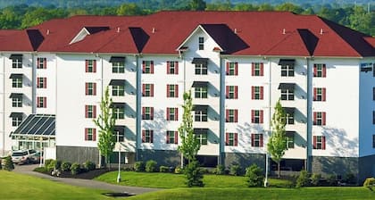 8/25-8/29 The Suites at Hersey 2 Bed 2 Bath Hotel Suite Full Kit Lndry Sleeps 8