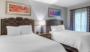 2 bedrooms, iron/ironing board, internet, bed sheets