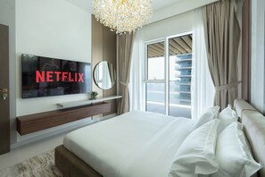 Apartamento Deluxe, balcón, vistas al mar | Ropa de cama de alta calidad, colchones viscoelásticos, caja fuerte