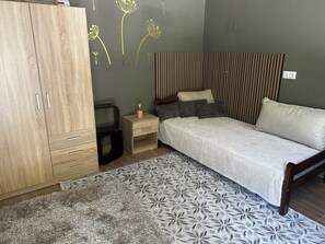 2 Schlafzimmer, Bügeleisen/Bügelbrett, WLAN, Bettwäsche