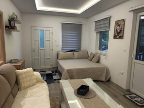 Living area - Terrific villa with AC in charming Sarajevo (Sarajevo)