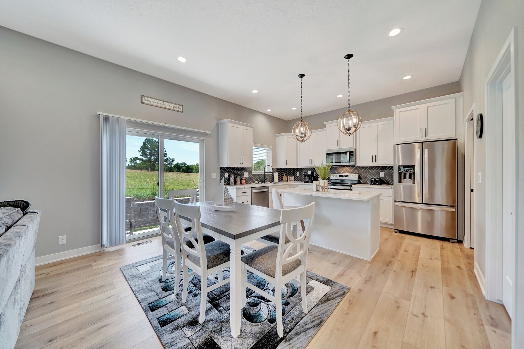 Micro-ondas, fogão, cooktop, lava-louças