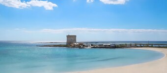 Holiday Home 'Blue Infinity' with Sea View, Shared Terrace and Air Conditioning