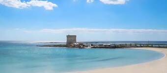 Holiday Home 'Blue Infinity' with Sea View, Shared Terrace and Air Conditioning