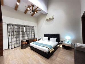 Rustic Suite Room - Rustic River Resort (Vikramgadh)