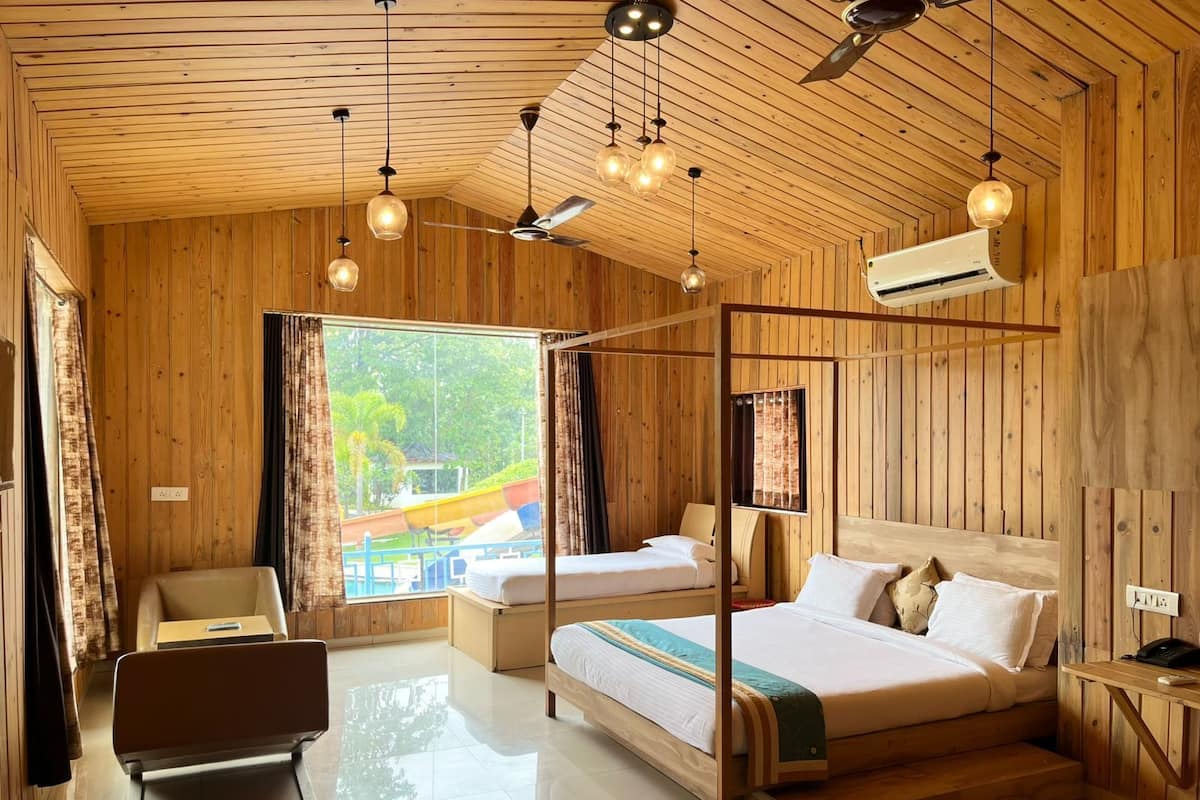 Wood Pecker House | Soundproofing, WiFi (free), bed sheets
