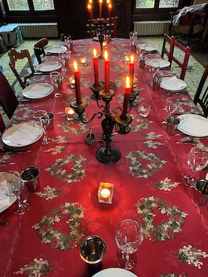 Banquet hall