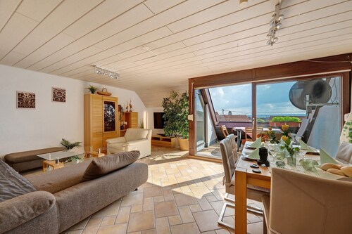 Großzügige Drei-Zimmer-Maisonettewohnung 100 qm