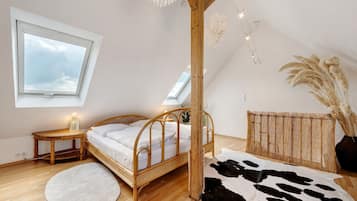 2 quartos, ferros/tábuas de passar roupa, Wi-Fi, roupa de cama