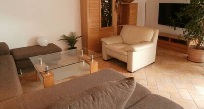Großzügige Drei-Zimmer-Maisonettewohnung 100 qm