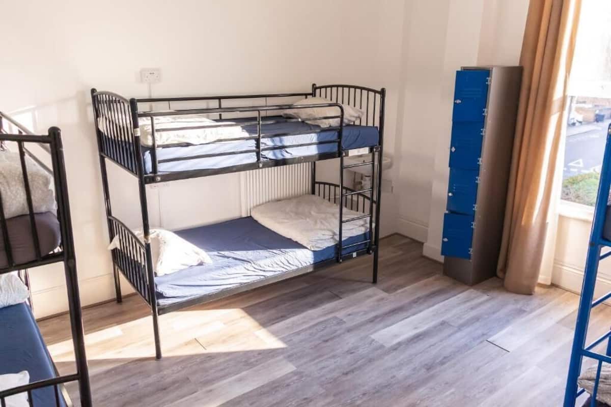 Felles sovesal – basic | Wi-fi (inkludert) og sengetøy