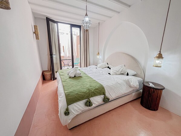 2 bedrooms, iron/ironing board, free WiFi, bed sheets