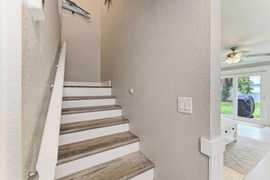 Interior - Bayfront Bliss – Sleeps 6, Near Anna Maria Island (Bradenton)