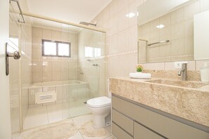 シャワー、ジェットバス、ビデ