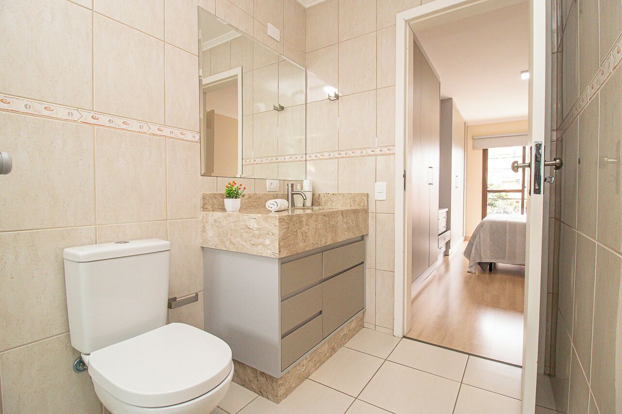 Dusche, Whirlpool, Bidet
