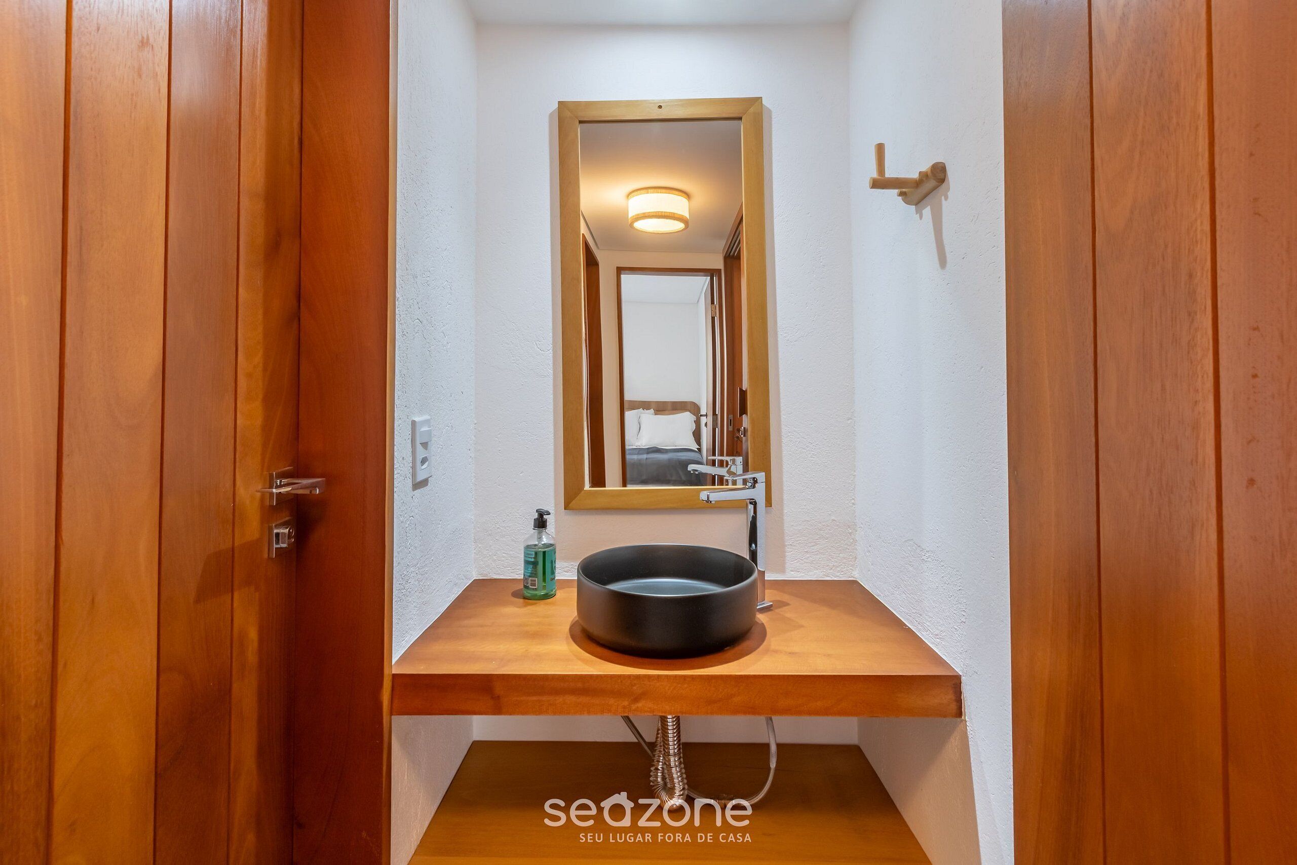 Basic Villa | Bathroom