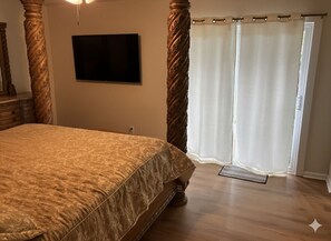 3 bedrooms, desk, iron/ironing board, free WiFi