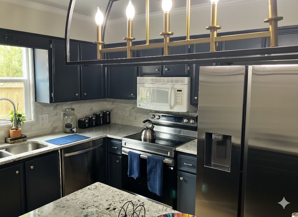 Réfrigérateur, four, plaque de cuisson, lave-vaisselle