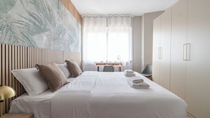 3 makuuhuonetta, silitysrauta/-lauta, ilmainen Wi-Fi, vuodevaatteet