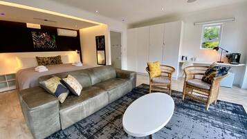 Deluxe Vineyard Facing & Stack Doors | In-room safe, desk, free WiFi, bed sheets