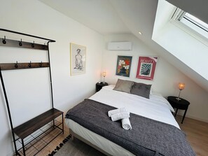 WiFi, bed sheets