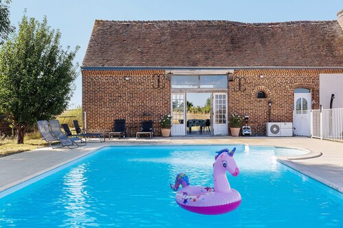 Guest House 'Les Hiboux' with Private Terrace, Private Garden and Wi-Fi