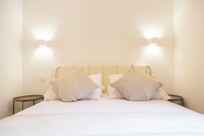 Deluxe Double Room | In-room safe, blackout drapes, iron/ironing board, free WiFi