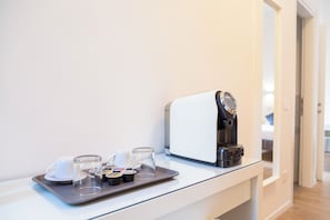 Family Room | In-room safe, blackout drapes, iron/ironing board, free WiFi