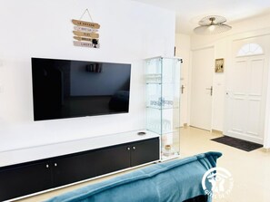 Smart TV, ping pong, books
