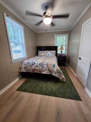 2 Schlafzimmer, Internetzugang, Bettwäsche