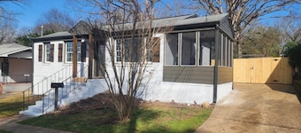 Cozy, comfy home in Columbus, GA. Close to Ft. Moore!