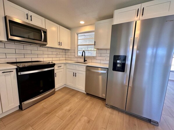 Microwave, oven, stovetop, dishwasher