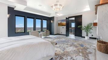 3 sovrum, skrivbord, gratis wi-fi och sängkläder