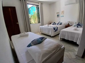 5 bedrooms, iron/ironing board, free WiFi, bed sheets - Beachfront House Comfort and privacy by the sea!!!! (Arraial d'Ajuda)
